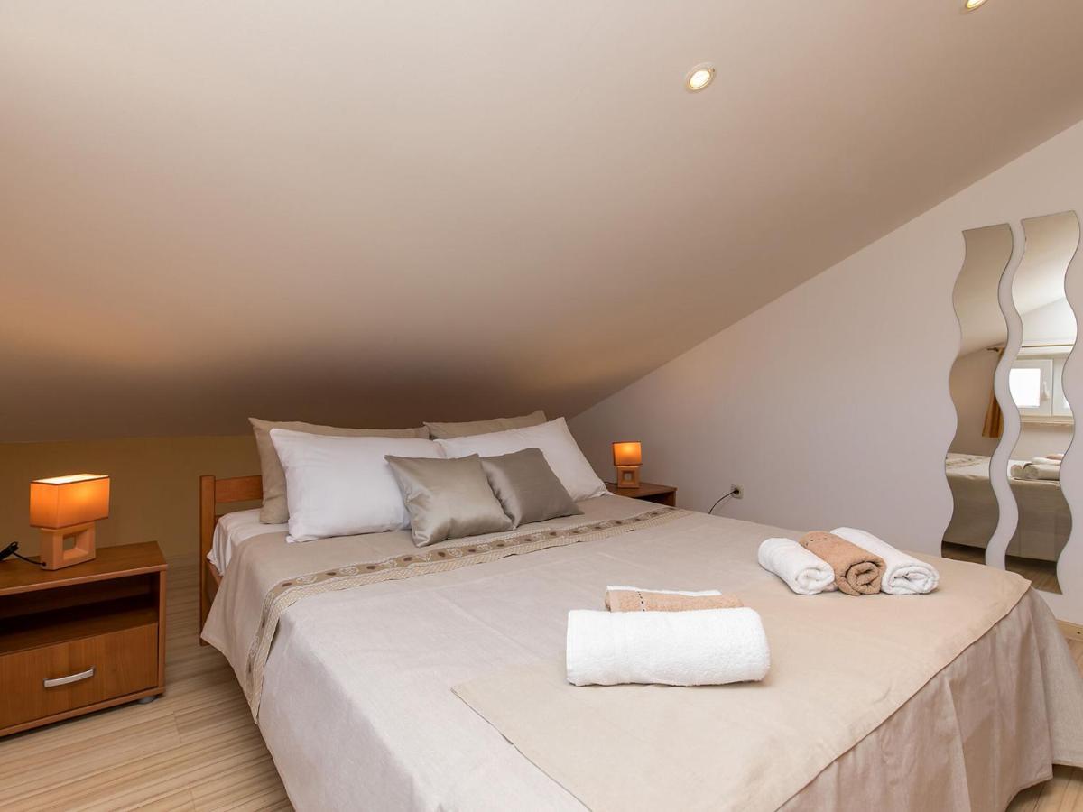 Apartment Labinjan Porec Esterno foto