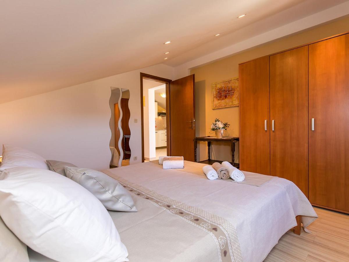 Apartment Labinjan Porec Esterno foto